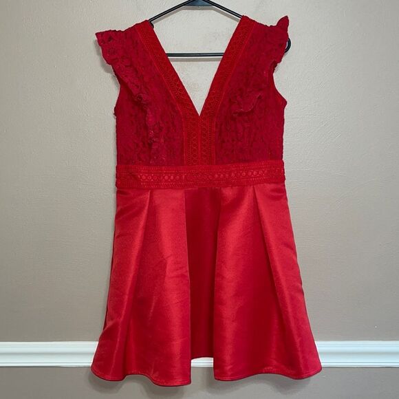 Women’s Petite ASOS Little Mistress Frilly Lace Mini  Dress homecoming formal - Picture 3 of 8